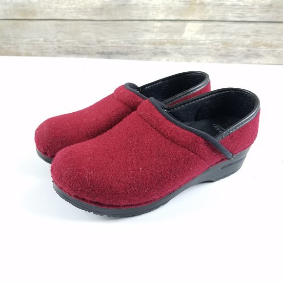 Dansko Shoes - Dansko Red Felt Rubber Nursing Shoes Clogs Comfort